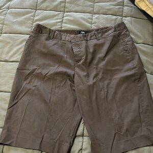 Mossimo brown shorts. 12” inseam. Great fabric. Barely worn.
